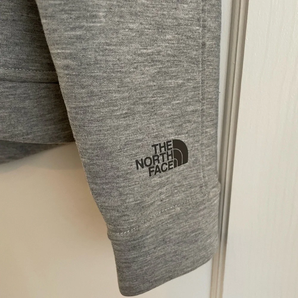 The North Face Women’s 3D Thermal Snap Hoodie